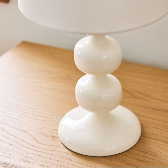 Elegant Cream Table Lamp, Kids Ruby Table Lamp (17"), Retail Price $179.00 - Picture 3 of 6